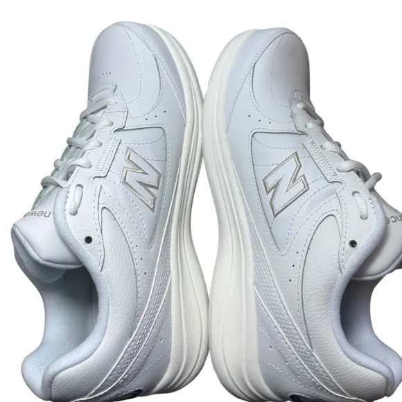 New Balance 577 Walking Shoes White Leather WW577WT Women's 9 Men's 7.5