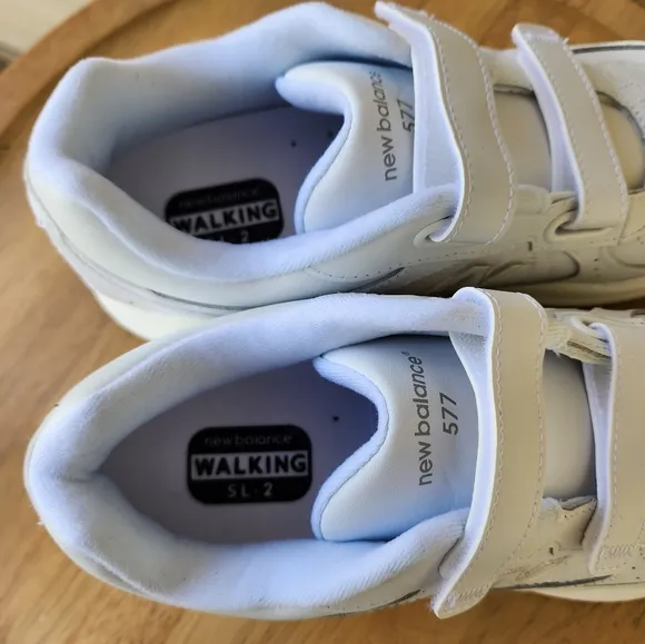 New Balance 577 white walking shoes sneakers