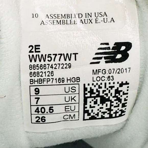 NEW BALANCE 577- WW577WT White Leather Comfort Walking Shoes SIZE 9 (B10)