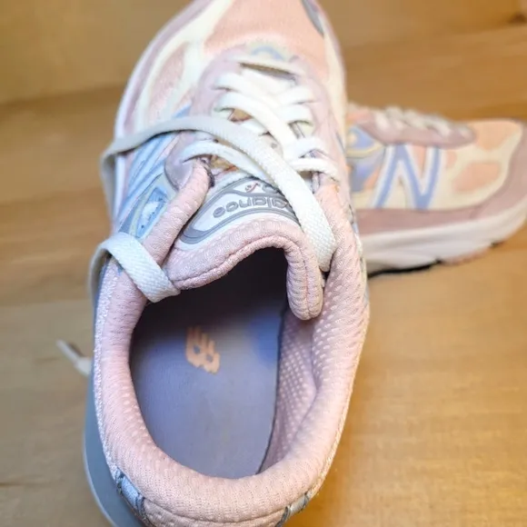 New Balance 990v6 Pink Haze And Gray Sneakers with Athletic Silhouette Size 2Y