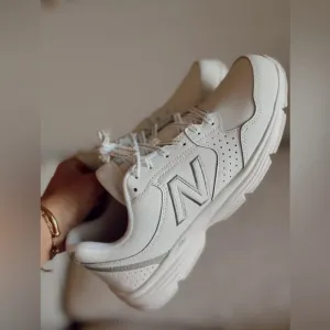 New Balance Women's 411 V1 Walking Shoe,‎ White/White, 10.5 2A