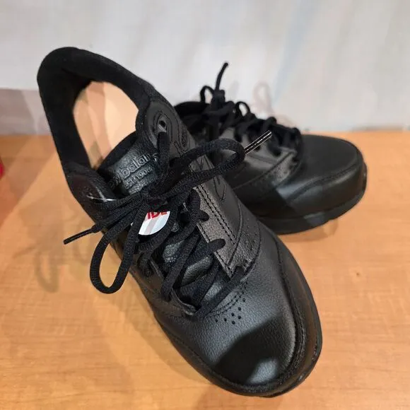 New Balance Women's 928 V3 Lace-up Walking Shoes, Black Size 8 Wide Original Box