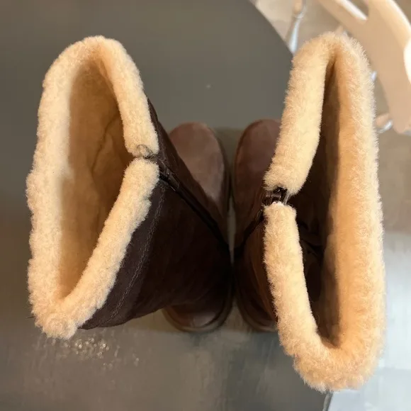 New Chaco winter snow boots