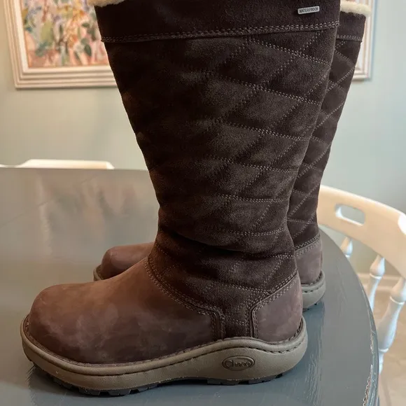 New Chaco winter snow boots