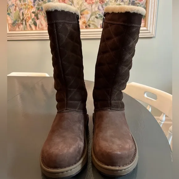 New Chaco winter snow boots