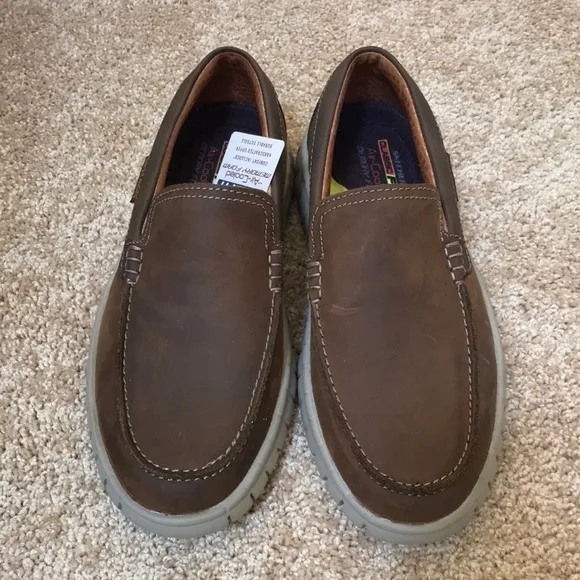 New! Men’s SZ 7 sketchers Moreway Lentro shoes.
