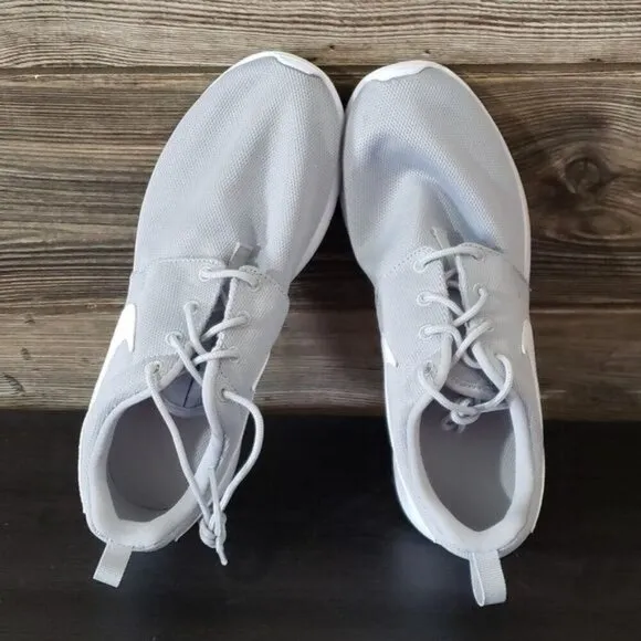 New Nike Roshe One Gray White Sneakers Casual Lightweigt Everyday Walking Shoes