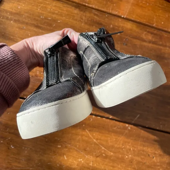 New Nwob Frye Lena Sneakers Metallic Leather Zip Shoes  Size 8