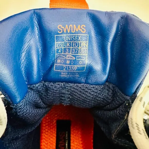 NEW SWIMS BLUE PUFFER SNOW RUNNER ANKLE BOOTIE SNOW BOOTS