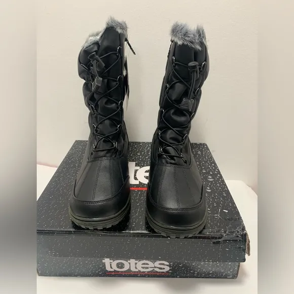 NEW TOTES April Women's Water-Resistant Snow Boots