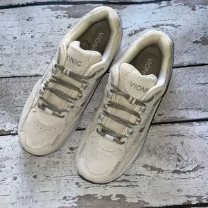 NEW!!  VIONIC Walker Women’s Sneaker Shoe - Sz 9