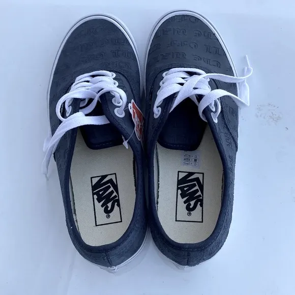 New with tag Vans Deboss Otw Sneakers Dress