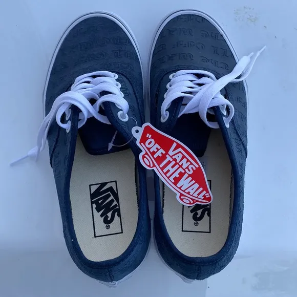 New with tag Vans Deboss Otw Sneakers Dress
