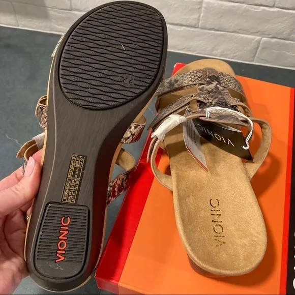 NIB Vionic sz 12 Park Radia snake print wedge sandals