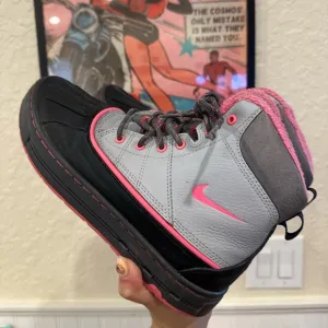 Nike ACG Snow Boots Girls 6Y Black Grey &amp; Pink