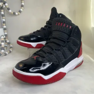 Nike Air Jordan Max Aura, Size 7Y Black / Red AQ9214-006