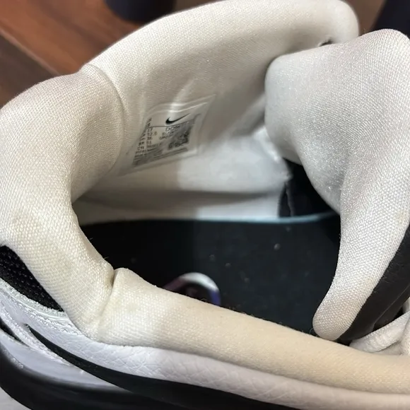 Nike basketball shoes sneakers 18 Kyrie Infinity