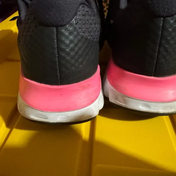 Nike Black and Pink Athletic Shoes with Mesh Upper
