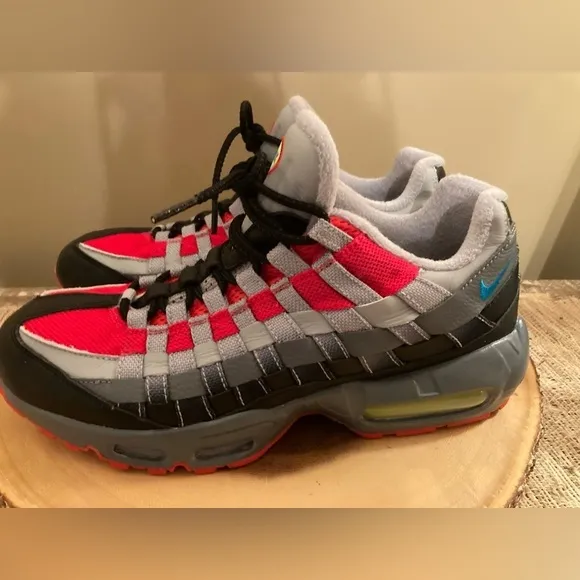 Nike By You Women's Air Max 95 Woven Gray &amp; Crimson Blue DX5388 900 9.5