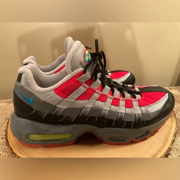 Nike By You Women's Air Max 95 Woven Gray &amp; Crimson Blue DX5388 900 9.5