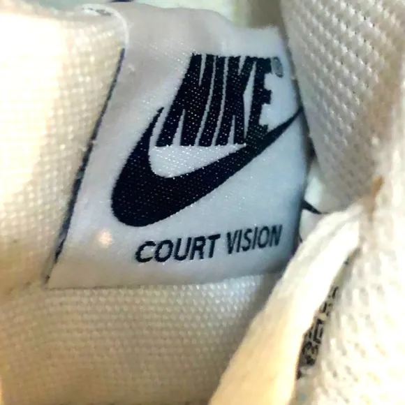 NIKE (COURT VISION) ATHLETIC SHOES