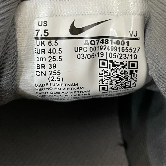 Nike Downshifter 9 Gray Running Sneakers Women’s Size 7.5 AQ7481-001