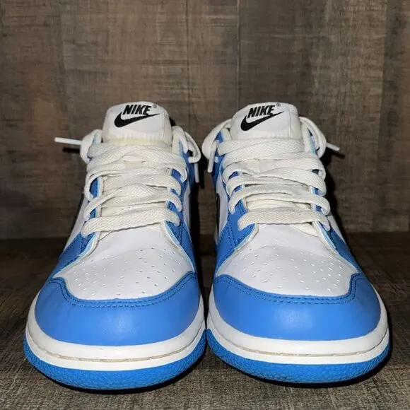 NIKE DUNK low- UNC- University Sneakers- size 6.5 men