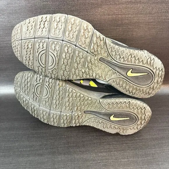 Nike Fingertrap Max Men’s size 8 Black Volt Cushion Running Walking Shoes 644673