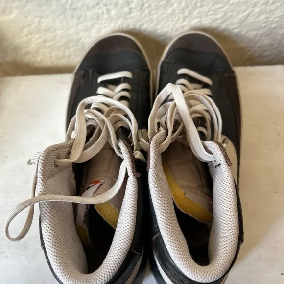 Nike Men’s‎ brown Hi top lace up sneakers shoes size 13