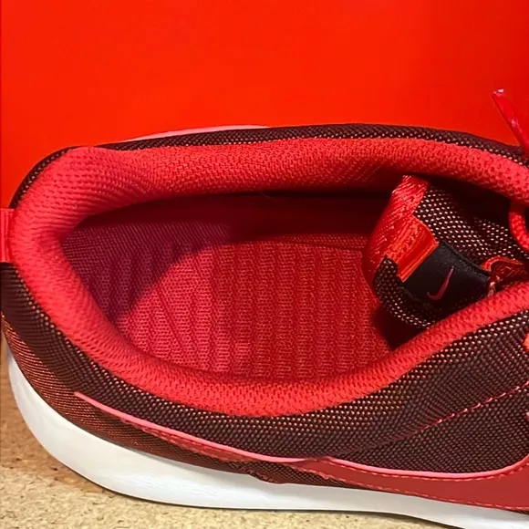 Nike Rosherun Roshe One Premium shoes sneakers new Red October 525234 660 Mens