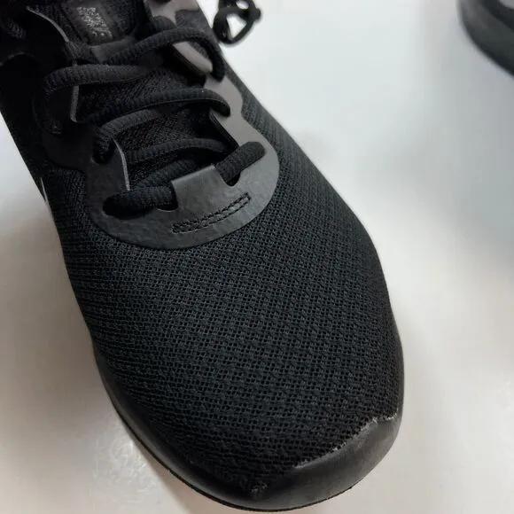 Nike Running Shoes Mens Size 11 Black Sneakers Revolution 6 DC3728-001