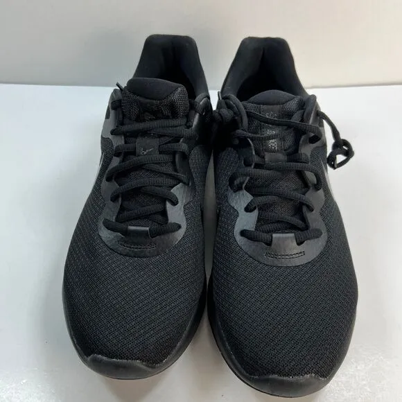 Nike Running Shoes Mens Size 11 Black Sneakers Revolution 6 DC3728-001