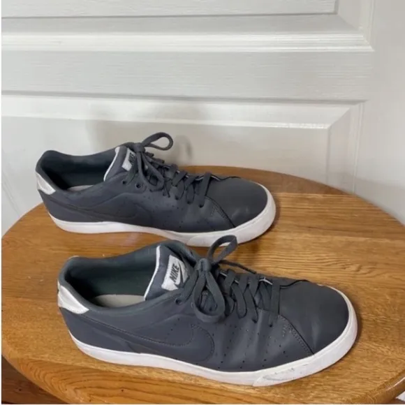 Nike Sneakers Court Tour Skateboard Basketball Gray White Athletic Casual 10.5
