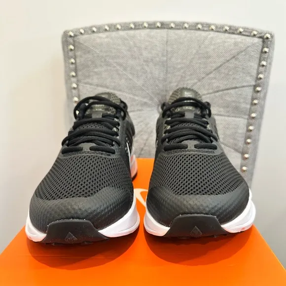 Nike Swift 2 Men’s Running Sneakers Shoes Black, Gray &amp; Olive, Size 10.5