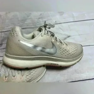 Nike zoom running sneakers