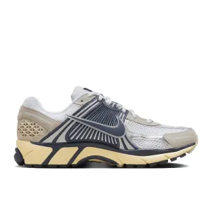 NIKE ZOOM VOMERO 5