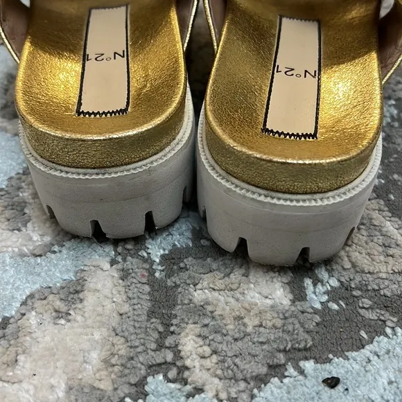No 21 sandals with stones