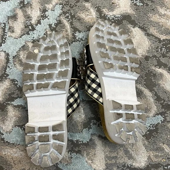 No 21 sandals with stones