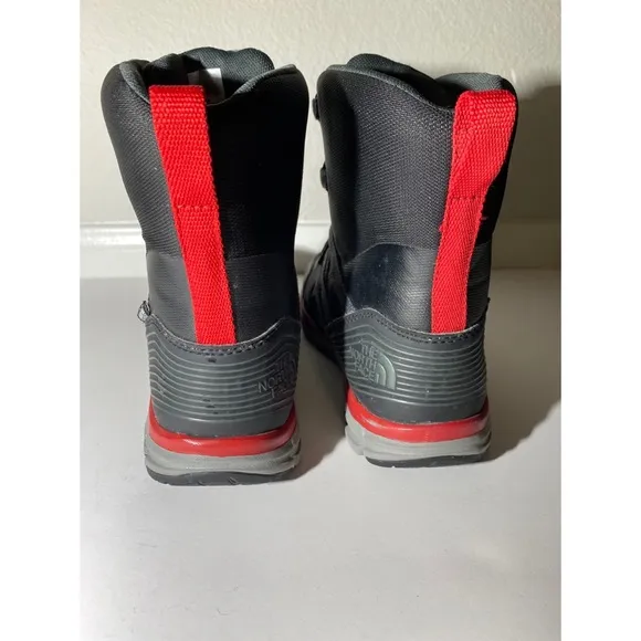 North face hydro seal kid boots size 3 black red