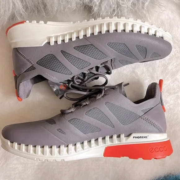 NWOB $140 ECCOWomen's Zipflex Lace-Up Walking Sneakers Size 37