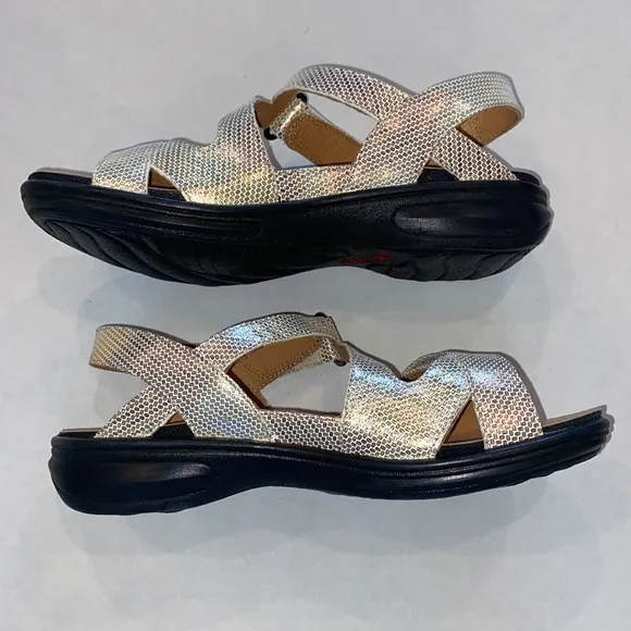 NWOB Revere Zanzibar Metallic Gold Sandals