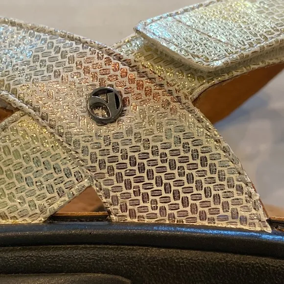 NWOB Revere Zanzibar Metallic Gold Sandals