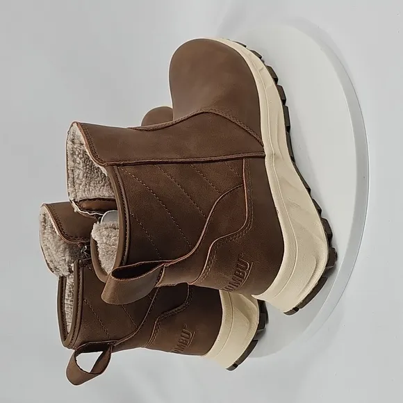 NWOT Khombu Sienna All Weather Snow Boot Zip Memory Foam Leather Suede Brown 8