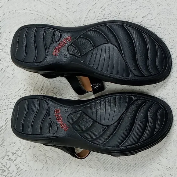 NWOT Revere &quot;MAURITIUS Black French Lizard Closed Heel Sandals Size 8/39