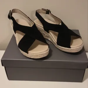 NWT ABEO Riviera Cross wedge espadrille sandals black suede size 6.5