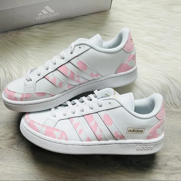 NWT Adidas Grand Court Se Women’s Shoes