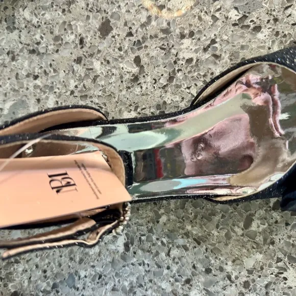 NWT Badgley Mischka Girls' Glittery Low Block Heel Dress Shoes - Size 12C ✨👠
