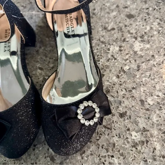 NWT Badgley Mischka Girls' Glittery Low Block Heel Dress Shoes - Size 12C ✨👠