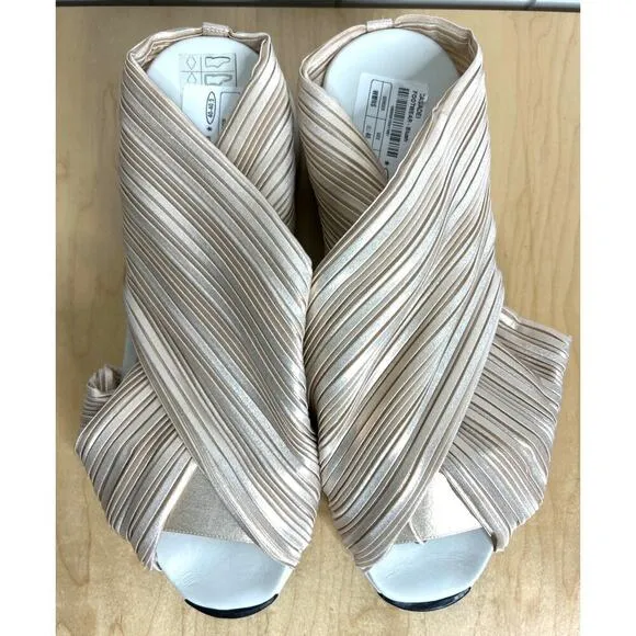 NWT Casadei Pleated Accents Sneakers in Blush Size EU 40/US 10