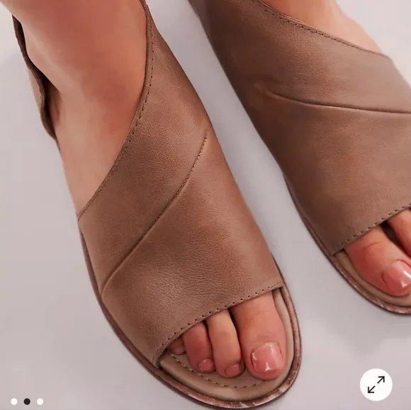 NWT! FP Sandals - Dove Gray - 37.5